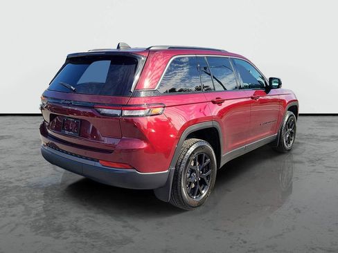 New 2026 Jeep Grand Cherokee Altitude AWD/4WD image 2