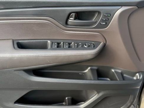 Used 2018 Honda Odyssey EX-L image 22