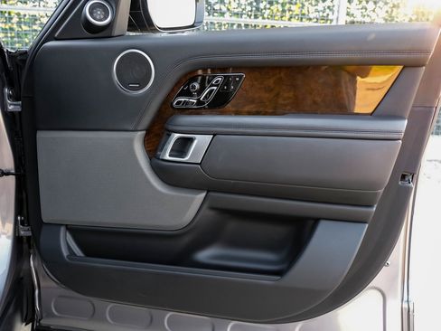 Used 2021 Land Rover Range Rover P525 Westminster Edition image 44
