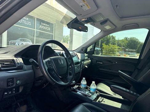 Used 2017 Honda Pilot Elite image 28