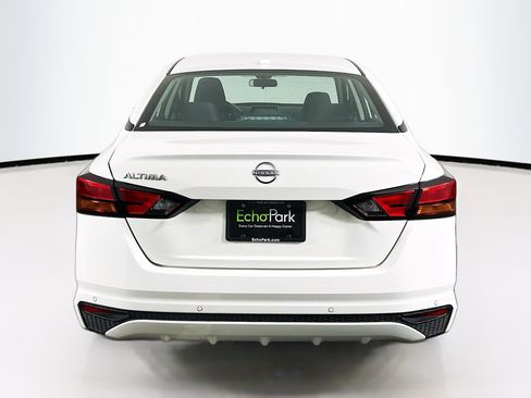 Used 2025 Nissan Altima 2.5 SV image 7