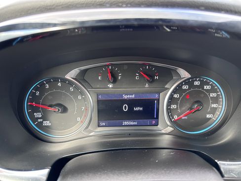 Used 2023 Chevrolet Traverse LT image 17