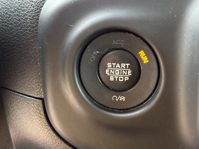 Used 2018 Jeep Wrangler Unlimited Rubicon w/ Dual Top Group AWD/4WD image 21