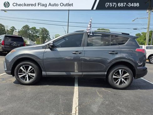 Used 2018 Toyota RAV4 XLE FWD image 3