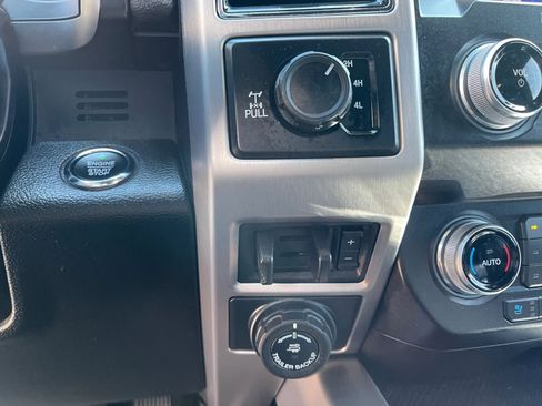 Used 2020 Ford F250 Platinum w/ FX4 Off-Road Package AWD/4WD image 39