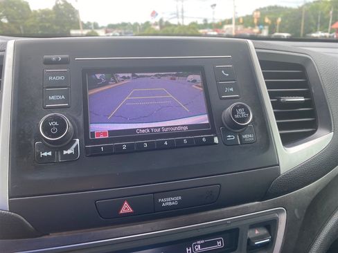 Used 2019 Honda Pilot LX image 14