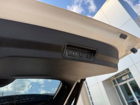 Used 2025 Ford Explorer ST AWD/4WD image 21