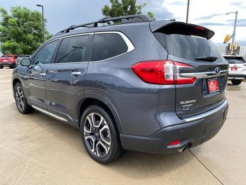 Used 2023 Subaru Ascent Touring AWD/4WD image 3