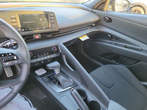 Used 2026 Hyundai Elantra Sport FWD image 15