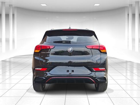 Used 2022 Buick Encore GX Select w/ Sport Touring Package image 4