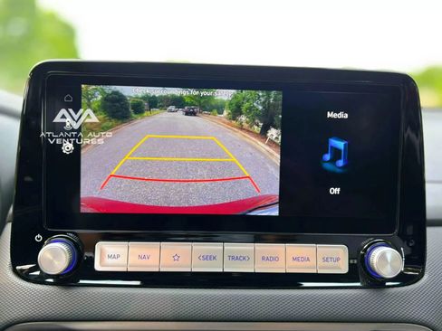 Used 2023 Hyundai Kona SE image 22