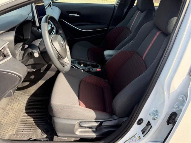 Certified 2025 Toyota Corolla SE w/ SE Premium Package FWD image 13