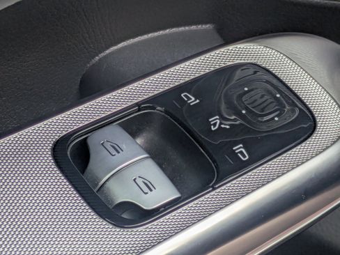 Used 2024 Mercedes-Benz CLE 300 4MATIC Coupe image 21