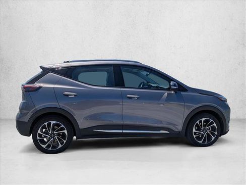 Used 2023 Chevrolet Bolt EUV Premier FWD image 4