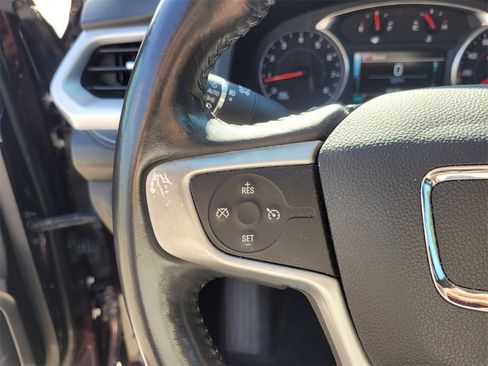 Used 2018 GMC Acadia SLT image 32