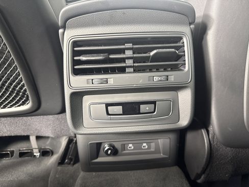 Used 2023 Audi Q7 2.0T Premium Plus w/ Premium Plus Package image 24