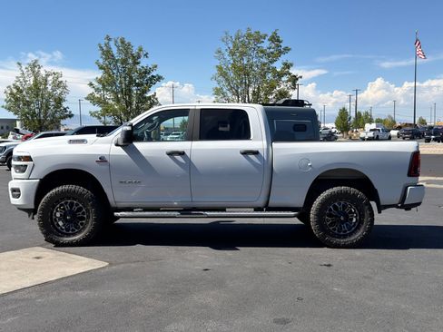 Used 2025 RAM 2500 Big Horn AWD/4WD image 5