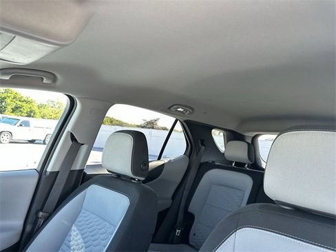 Used 2021 Chevrolet Equinox LT image 16