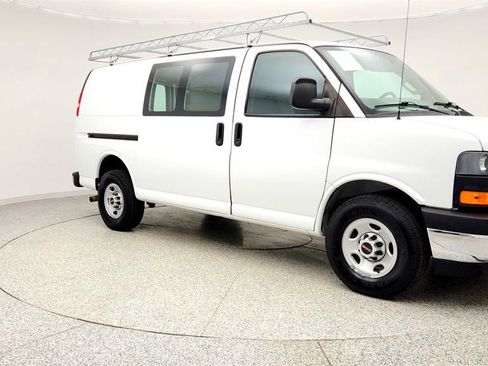 Used 2019 GMC Savana 2500 w/ Driver Convenience Package image 3