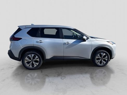 Used 2022 Nissan Rogue SV AWD/4WD image 8
