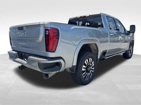 Used 2025 GMC Sierra 3500 Denali Ultimate image 7