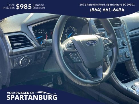 Used 2018 Ford Fusion SE image 14