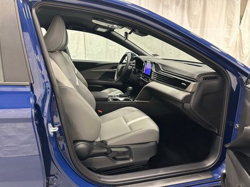 Used 2025 Toyota Camry SE image 58