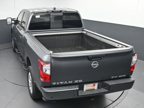 Used 2023 Nissan Titan SV w/ SV Convenience Package image 36