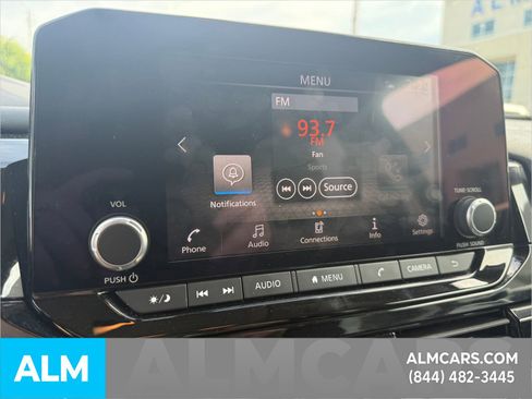 Used 2025 Nissan Pathfinder SV FWD image 14