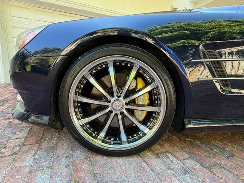 Used 2013 Mercedes-Benz SL 550 w/ Premium Pkg image 11