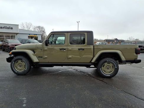 New 2026 Jeep Gladiator Sport image 4