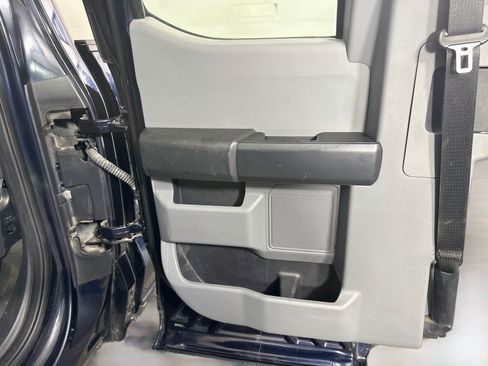 Used 2022 Ford F150 XL RWD image 25