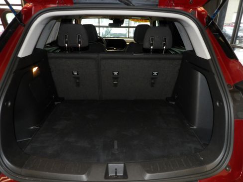 Used 2024 Chevrolet TrailBlazer LT w/ Driver Confidence Package AWD/4WD image 18