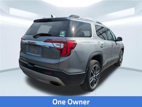 Used 2021 GMC Acadia SLT w/ Technology Package FWD image 2
