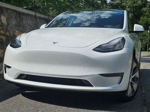 Used 2023 Tesla Model Y Long Range AWD/4WD image 76