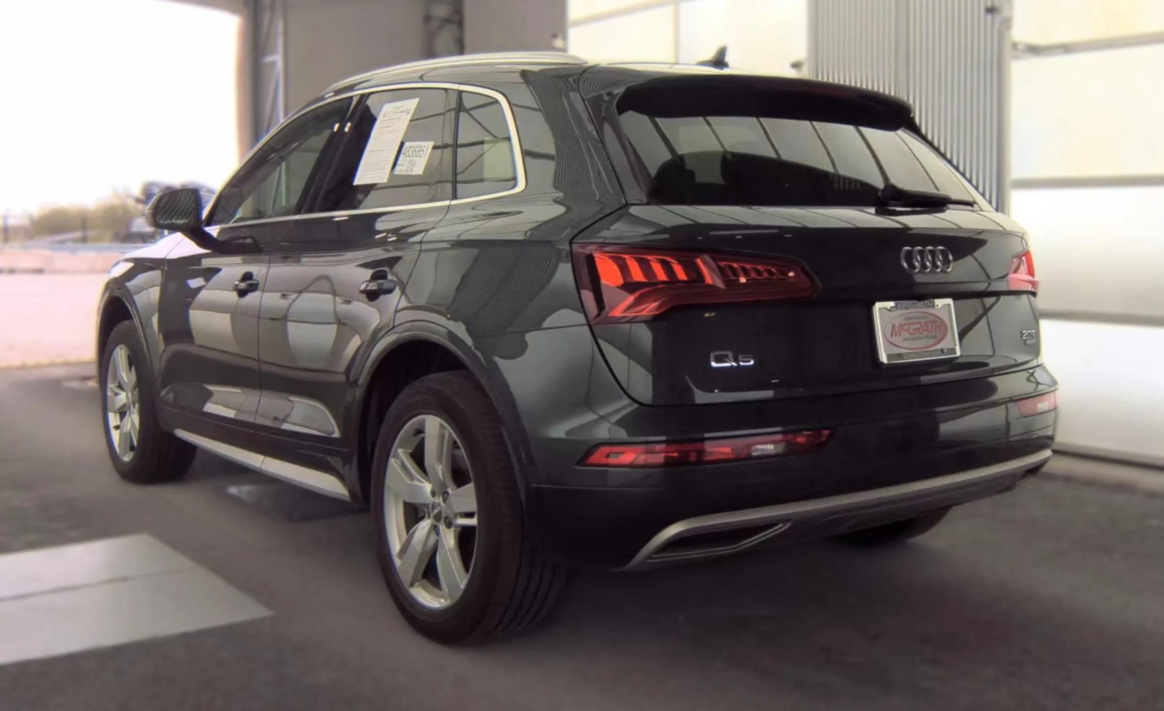 Used 2018 Audi Q5 2.0T Premium Plus w/ Premium Plus Package AWD/4WD image 6