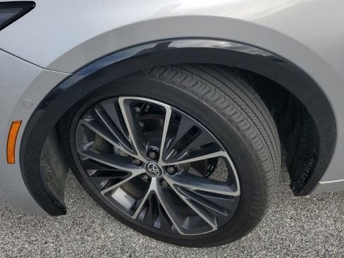 Used 2024 Toyota Prius Limited image 4