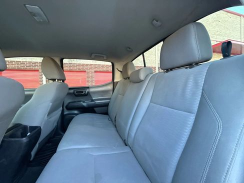 Used 2017 Toyota Tacoma SR5 image 20