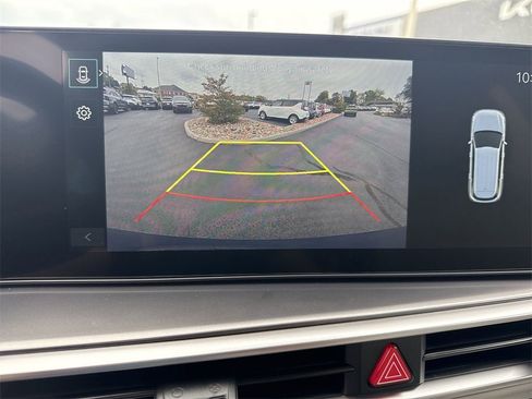 New 2025 Kia Sorento S image 14