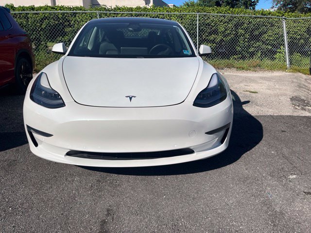 Used 2021 Tesla Model 3 Standard Range Plus RWD image 2