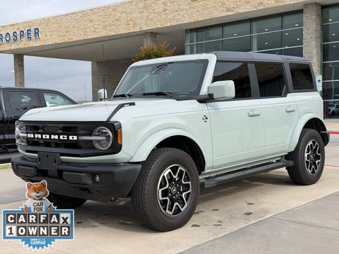 Used 2024 Ford Bronco Outer Banks image 9