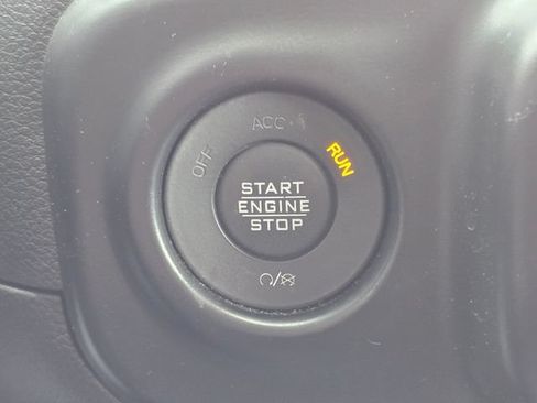 Used 2023 Jeep Wrangler Unlimited Rubicon 4xe w/ Cold Weather Group AWD/4WD image 15