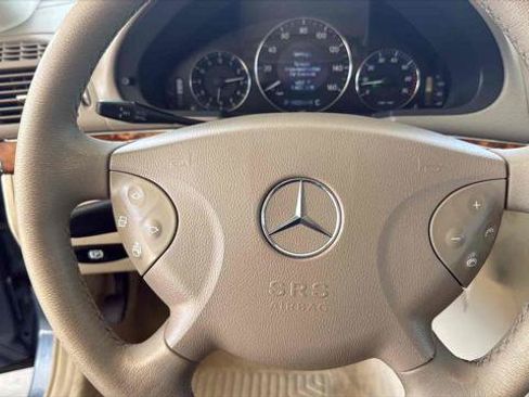Used 2005 Mercedes-Benz E 320 Sedan image 13