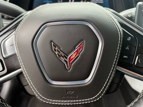 Used 2021 Chevrolet Corvette Stingray Premium Conv w/ Z51 Performance Package RWD image 24