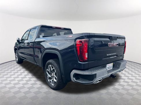Used 2024 GMC Sierra 1500 SLT image 7