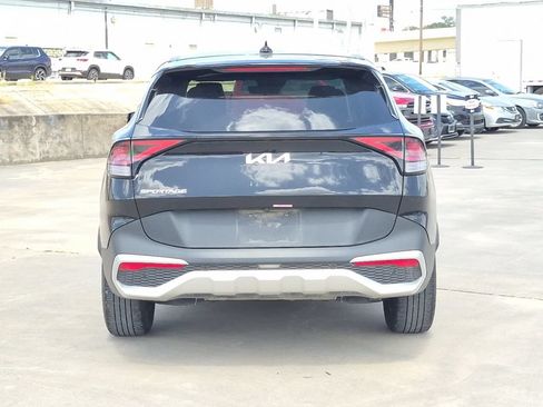 Used 2025 Kia Sportage EX FWD image 5