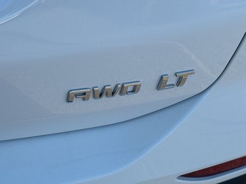 Certified 2023 Chevrolet Equinox LT AWD/4WD image 8
