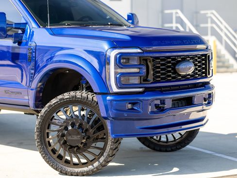 Used 2026 Ford F450 Platinum w/ Platinum Plus Package image 3