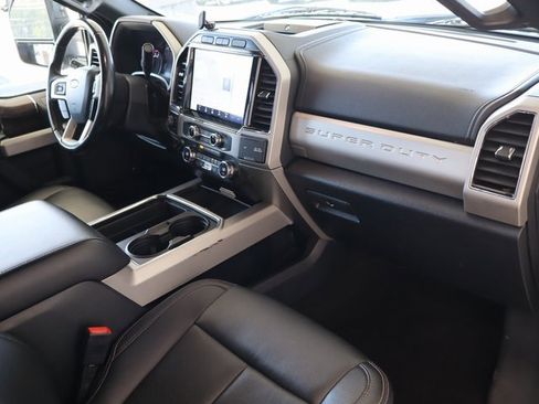 Used 2022 Ford F250 Lariat w/ Black Appearance Package image 53