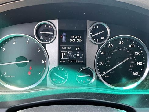 Used 2014 Lexus LX 570 4WD image 23
